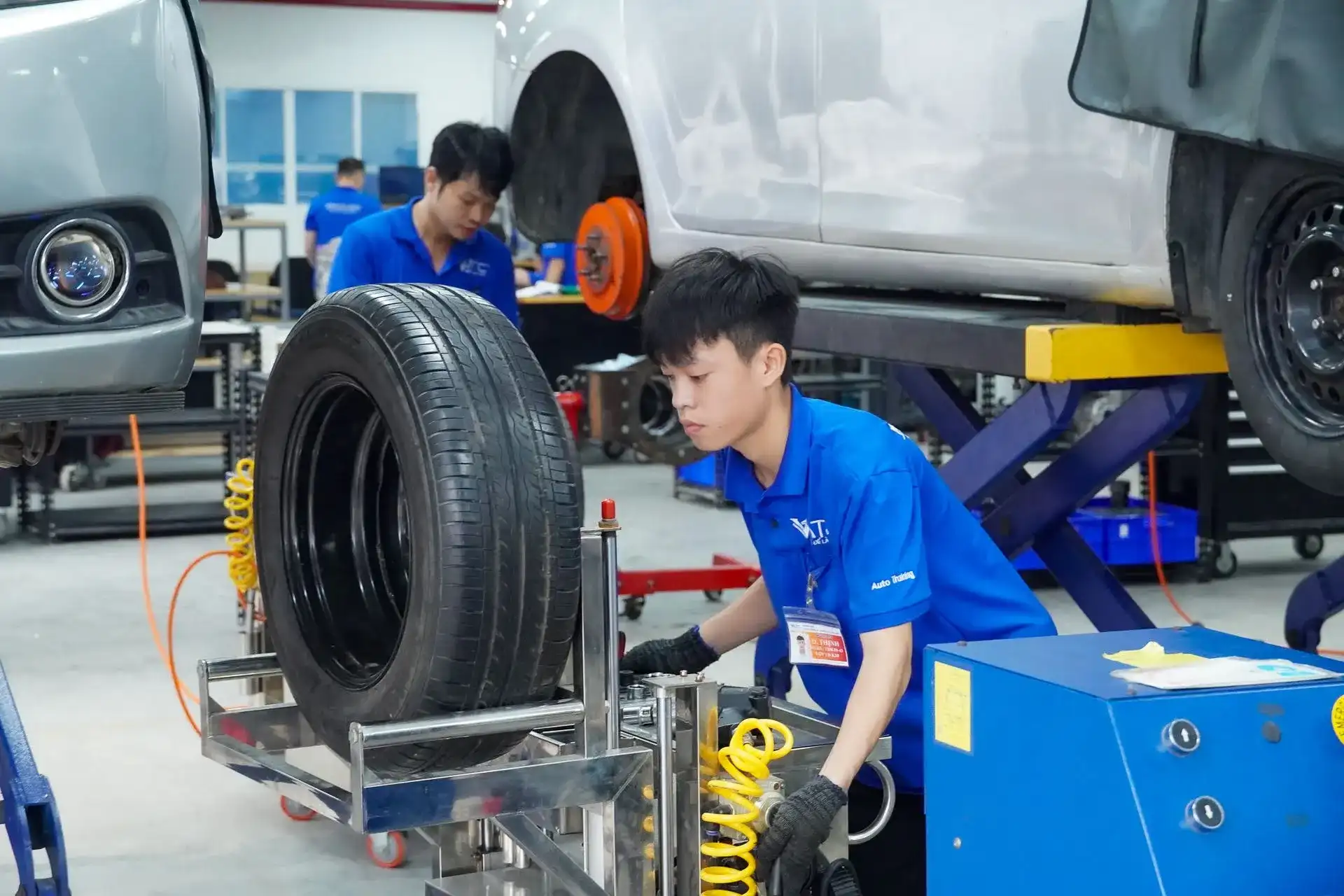 khoá học sửa chữa ô tô toàn diện vatc (1)